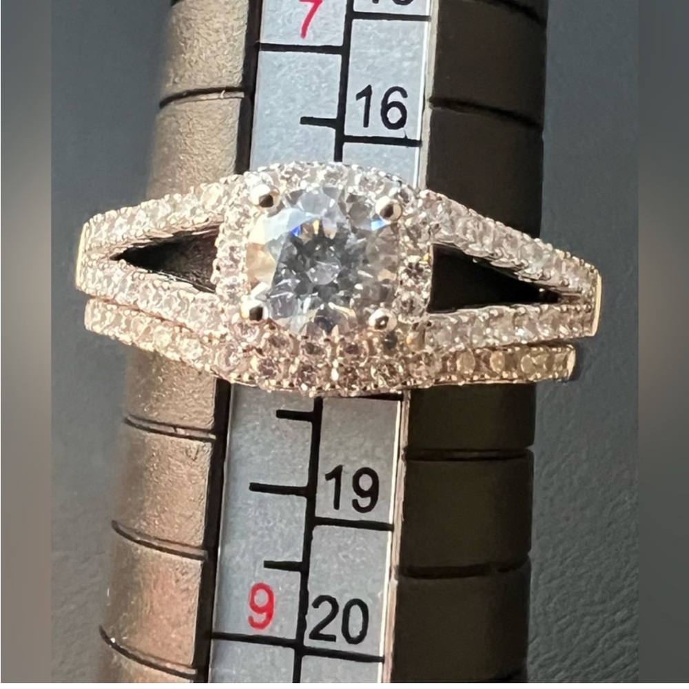 11/9–7  Sterling Silver Wedding Set